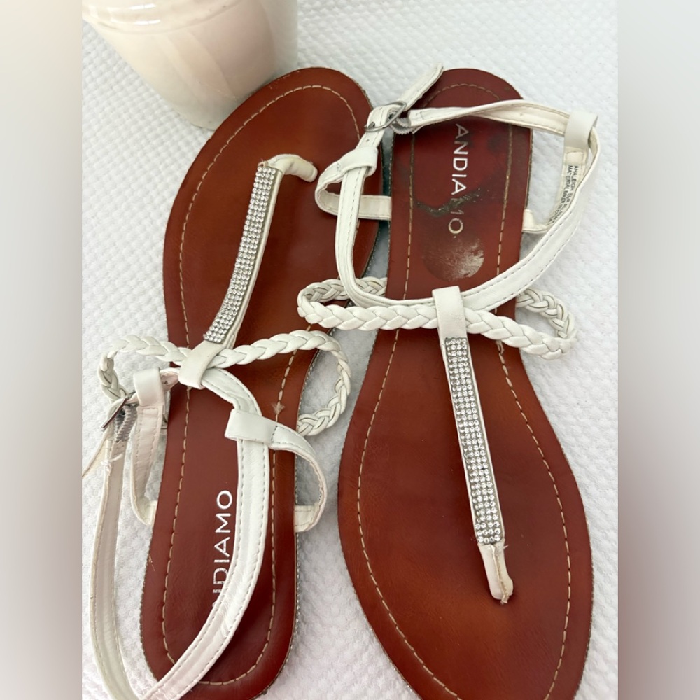 Andiamo Women's White Rhinestone Sandals